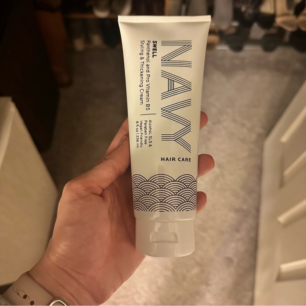 Navy Swell Thickening Cream